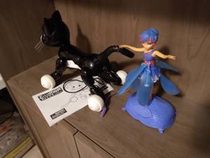 lot 127 image: (2) Electronic Toys