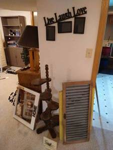 lot 138 image: Wall & Home Decor