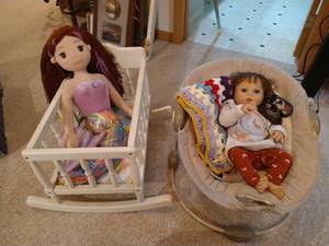 lot 140 image: Doll Crib & Bouncer With Dolls