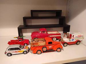 lot 155 image: (5) Misc. Cars & Trucks  Stacking Shelves