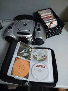 lot 174 image: iPod Dock Radio, Portable CD Player & CDs
