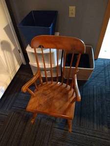 lot 190 image: Childrens Rocking Chair & Storage Bins