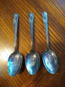 lot 194 image: (3) Vintage Souvenir Spoons - Washington, Jefferson & Kennedy