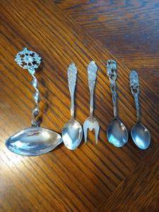 lot 197 image: (5) Spoons From Norway & Sweden