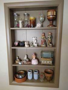 lot 199 image: Contents of Wall Shelves - Handmade Wooden Goblet Etc