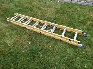 lot 214 image: 16 Proclimb Fiberglass Extension Ladder