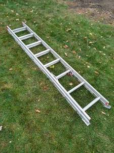 lot 224 image: Werner 16 Aluminum Extension Ladder