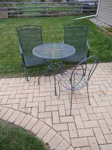 lot 240 image: Metal Patio Table & (3) Chairs