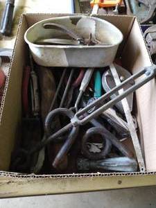 lot 263 image: Box of Misc. Metal Tools & Parts