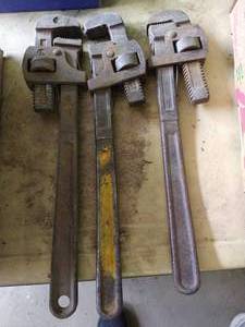 lot 264 image: (3) 18 Pipe Wrenches