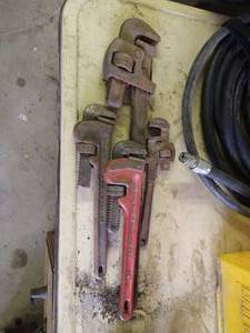 lot 272 image: (4) Pipe Wrenches