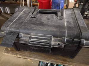 lot 326 image: Nice Mix of Hand Tools - DeWalt, Stanley, Etc