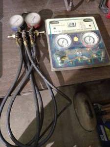 lot 344 image: (2) Pressure Manifolds For Testing Freon