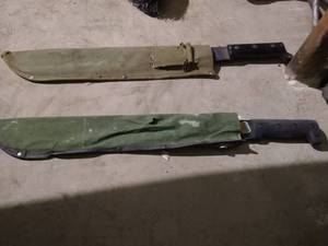 lot 360 image: Two Machetes