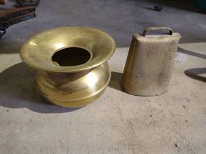 lot 377 image: Spittoon & Cow Bell