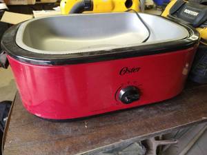 lot 389 image: Oster Electric Roaster