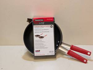 lot 21 image: TRAMONTINA PROLINE 2PC. NONSTICK FRY PANS