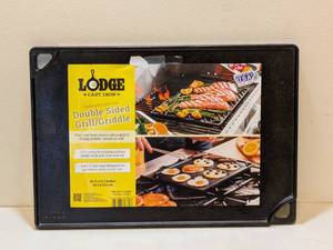 lot 17 image: LODGE CAST IRON DOUBLE SIDED GRILLGRIDDLE