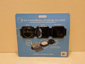 lot 48 image: MY CHARGE 3-IN-1 WIRELESS CHARGING PAD