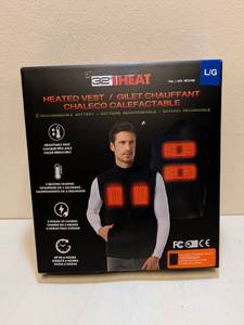 lot 68 image: 32 DEGREE HEAT HEATED VEST LARGE