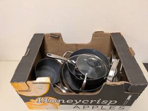 lot 120 image: 8PC. TRAMONTINA COOKWARE SET