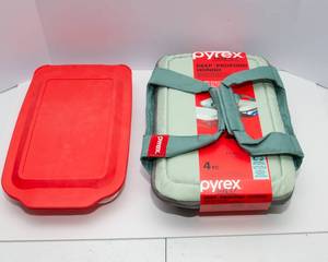 lot 34 image: Pyrex Deep Portable 4-Piece Glass Baking Dish Set  Brand New  Additional Pyrex Glass Dish with Lid