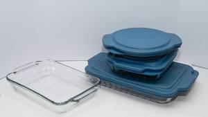 lot 51 image: Anchor Hocking Baking Dishes with Lids