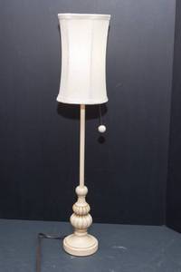 lot 55 image: Tall Decorative Lamp - 29T