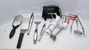 lot 83 image: Assorted Kitchen Appliances and Utensils