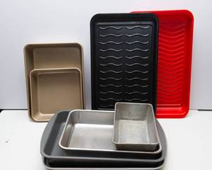 lot 138 image: Variety of Baking Pans