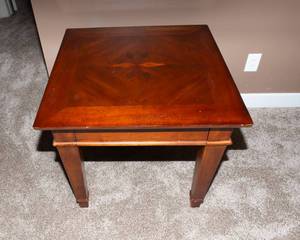 lot 162 image: Square Side Table