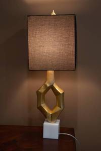 lot 164 image: Large Table Lamp - 31.5t