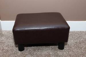 lot 175 image: Small Faux Leather Foot Stool  15 x 11.5 x 8.5 T