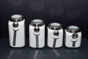 lot 190 image: Set of 4 SpiceIngredient Jars