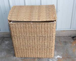 lot 221 image: Large Woven Plastic Hamper