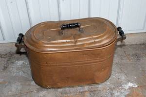 lot 236 image: Antique Wash Bin Boiler with Lid