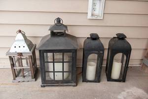 lot 274 image: Outdoor Lanterns