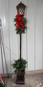 lot 191 image: Christmas Lamp Post