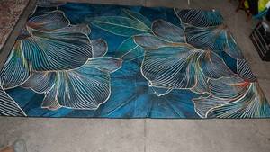 lot 282 image: Floral Rug  120 x 78