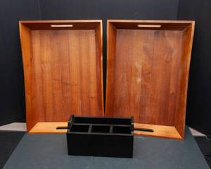 lot 286 image: Two Trays and Black Office Supplies Organizer