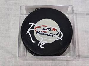 lot 35 image: Ryan Malone Autographed USA Hockey Puck