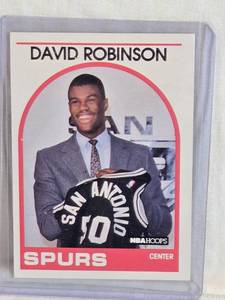 lot 199 image: David Robinson Rookie 1989 NBA Hoops #138 - San Antonio Spurs Basketball Card