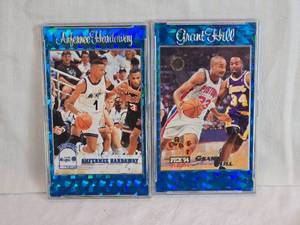 lot 245 image: Lot of 2 Basketball Cards Featuring Anfernee Hardaway and Grant Hill Rookie Cards