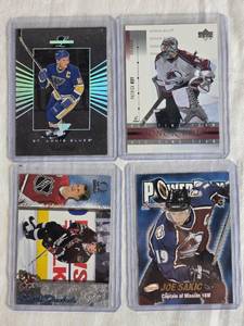 lot 288 image: Lot of 4 Hockey Cards Featuring Brett Hull, Patrick Roy, Joe Sakic, and Keith Tkachuk