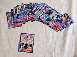 lot 289 image: Lot of Donruss 88 Minnesota Twins Baseball Cards Including Kirby Puckett and Gary Gaetti