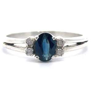 lot 25 image: Natural Sapphire & Diamond Cluster Split Shank Ring VIDEO