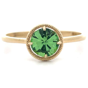 lot 34 image: Green Gem Round Solitaire Twisted Rope Bezel Ring in Yellow Gold VIDEO