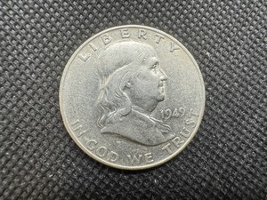 lot 72 image: 1949-D AU Silver Franklin Dollar