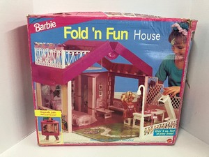 lot 25 image: Fold and Fun Barbie Playhouse 1991 Original Box