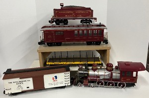 lot 93 image: Bachmann Train Cars Lot of 5
